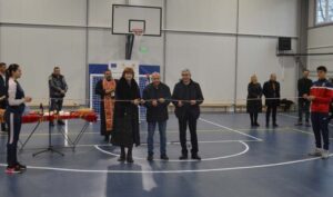 С тържествен водосвет бе открит новият физкултурен салон в НХГ „Св. св. Кирил и Методий“ в Благоевград